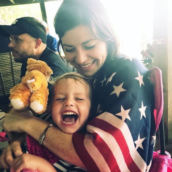 Meet your Posher, Amiee - Picture 1 of 1